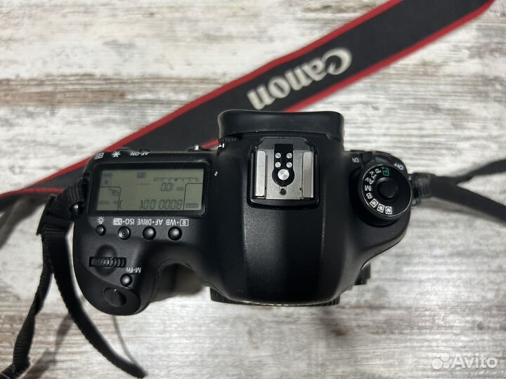 Зеркальный фотоаппарат canon 5D mark iii