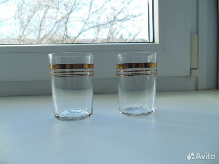 Стаканы, бокалы, рюмки