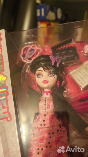 Monster high дракулаура fearbook