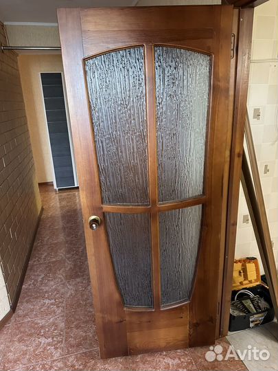 Двери межкомнатные массив