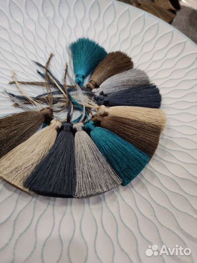 Кисточки из ниток