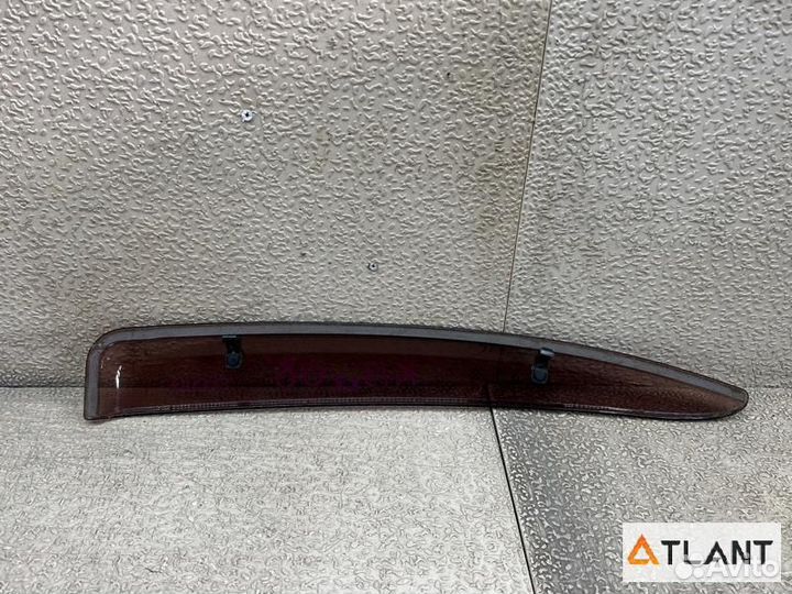 Ветровик задний правый nissan march