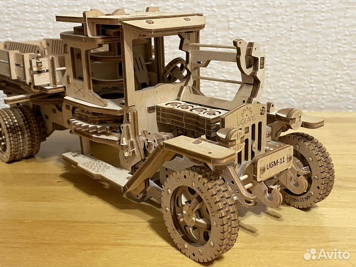 Модель грузовика Ugears