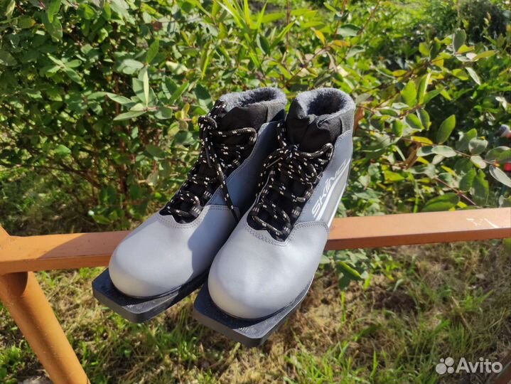 Лыжные ботинки skiing