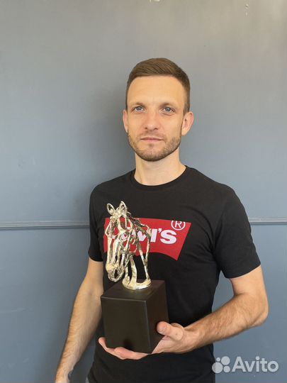 Статуэтка ручной работы