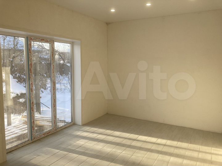 Дом 101 м² на участке 8 сот.