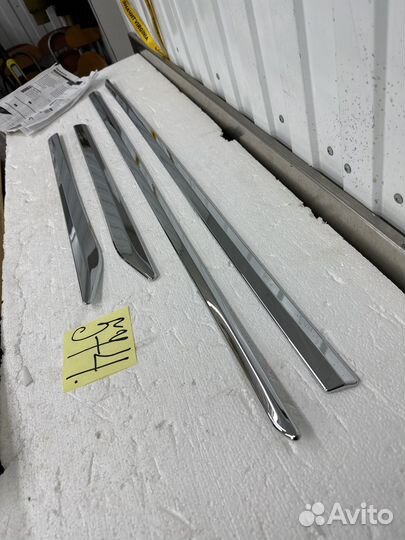 Молдинги дверей Nissan Tiida C13 тюнинг ориг
