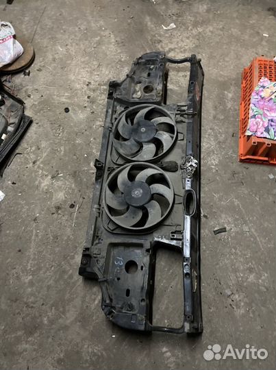 Телевизор land rover discovery 1LJ