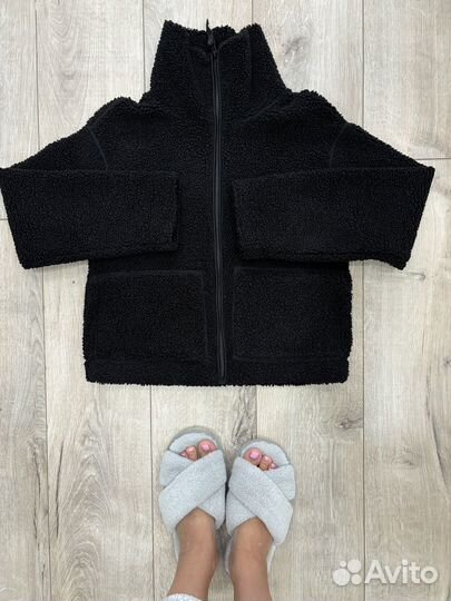 Женские вещи 42-44