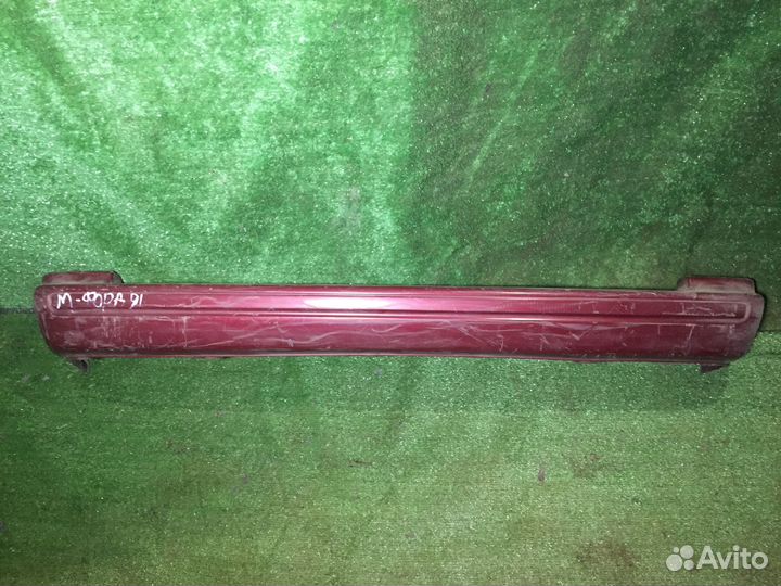 Бампер задний wagon Mazda Capella GV Красный с уси