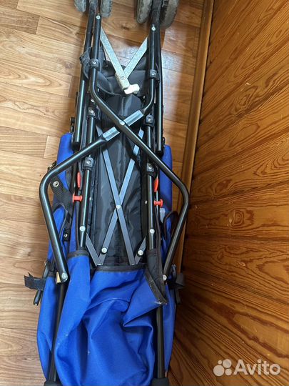 Прогулочная коляска трость