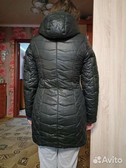 Пуховик женский