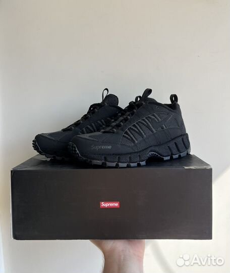 Supreme x Nike Air Humara 17 Triple Black