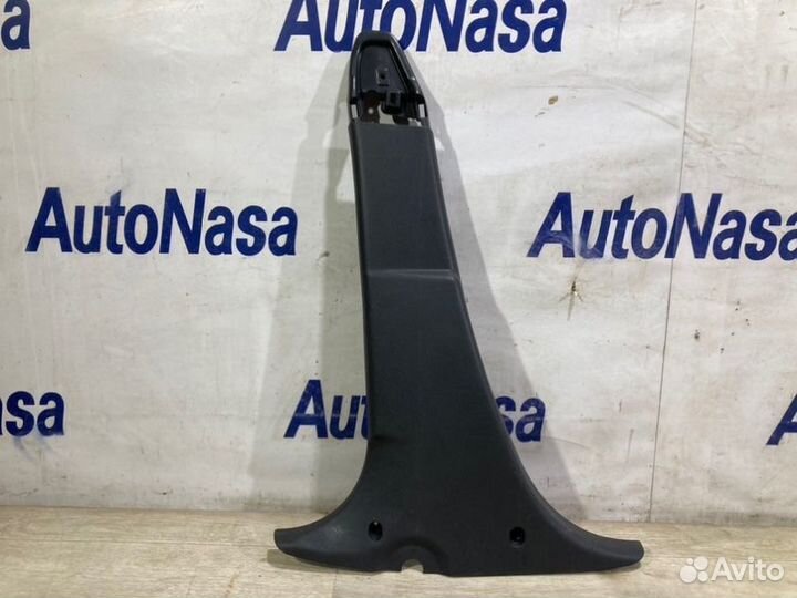 Обшивка стойки левая Renault Duster универсал K9K