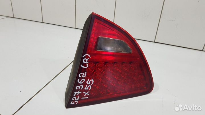 Фонарь задний внутренний правый