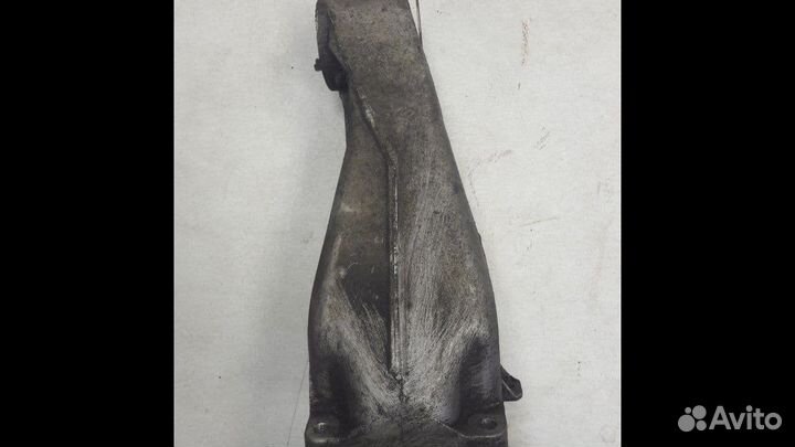 Кронштейн двигателя правый Volkswagen Touareg