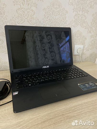 Ноутбук asus x552e