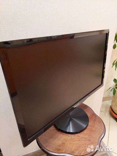 Монитор philips