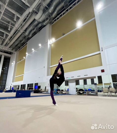 Тренер по художественной гимнастике/растяжке