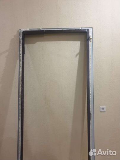 Дверь входная металлическая