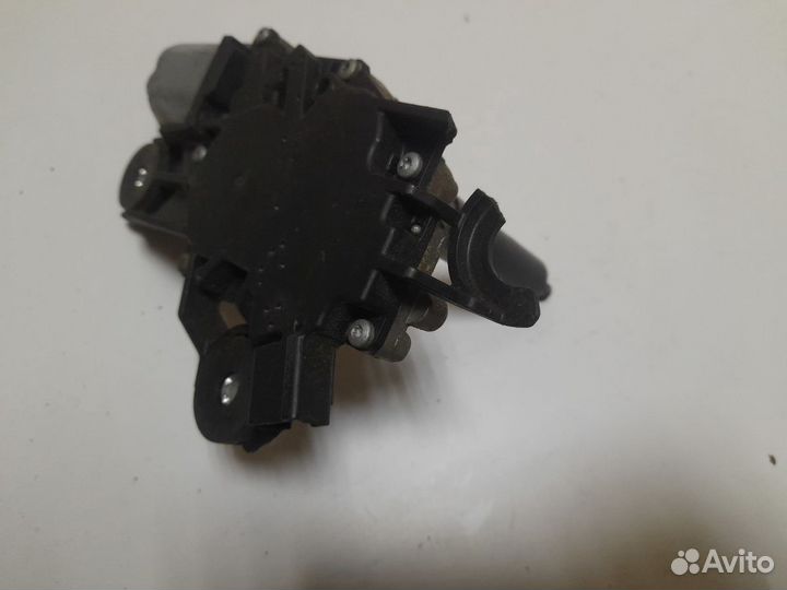 Мотор стеклоочистителя задний Ford Focus 2