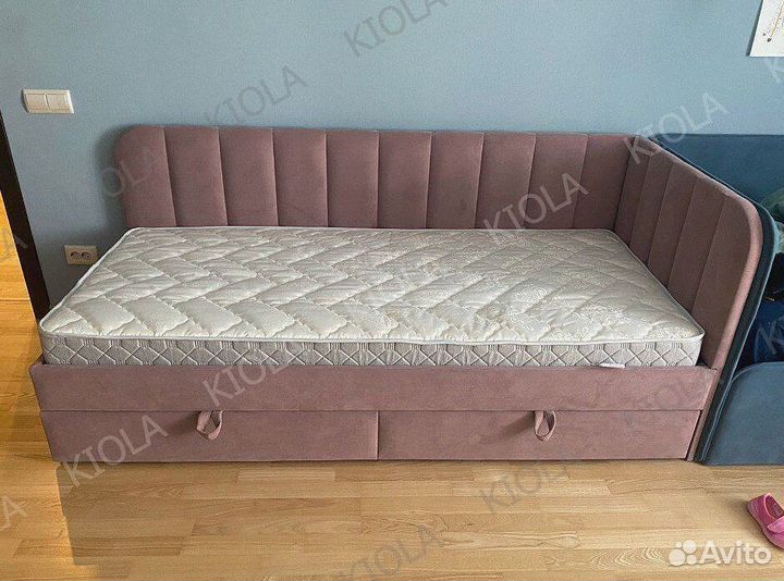 Детская кровать с защитным бортиком