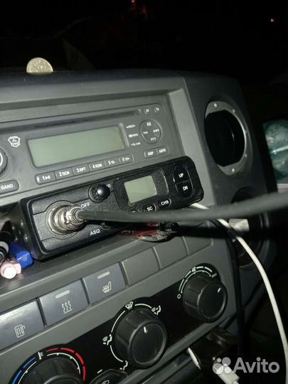 Автомобильная рация с антенной