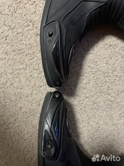 Мотоботы ixs