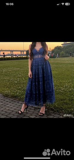 Платье женское кружевное синее