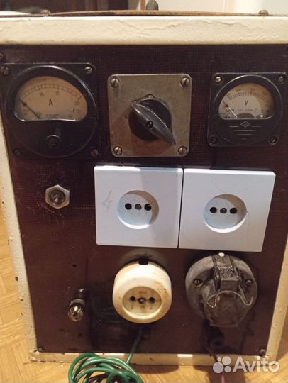 Какой ТО прибор из СССР. Возможно Зарядное устр