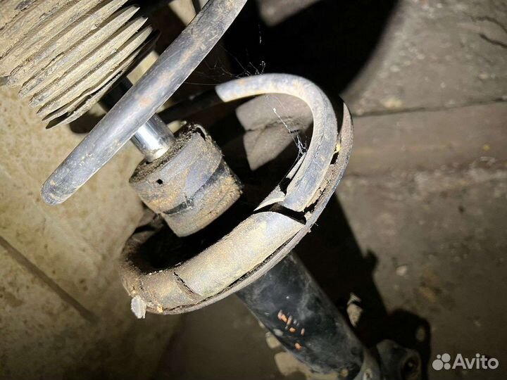 Передние стойки бмв е36 и е36 компакт