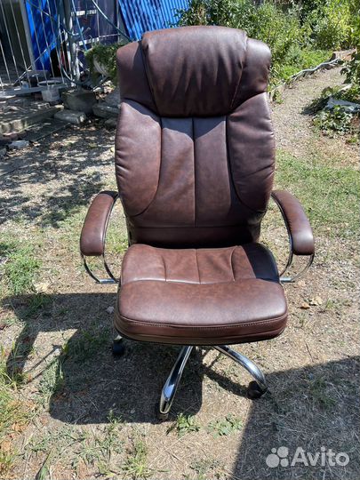 Компьютерное кресло