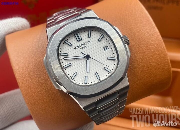 Часы Patek Philippe Nautilus