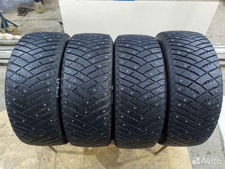 Goodyear Ultragrip Ice Arctic 235/55 R17 103T