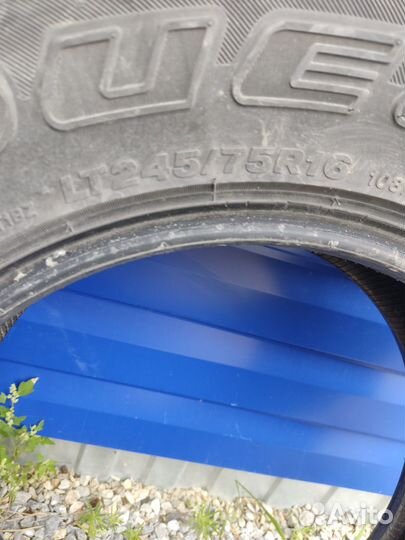 Bridgestone Dueler A/T 001 245/75 R16