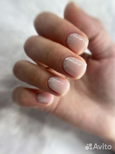 Нужна модель на маникюр