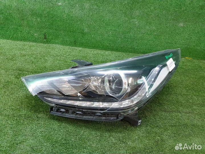 Фара левая Hyundai Solaris