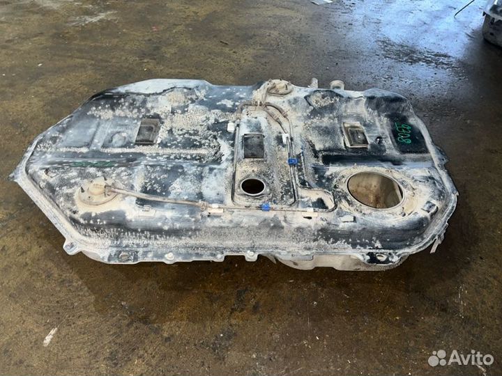 Бак топливный Mitsubishi Lancer CS2A 4G18