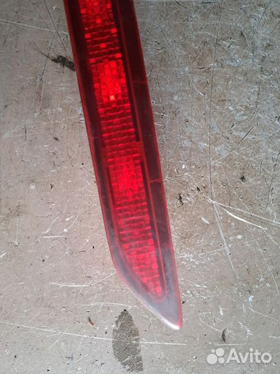 Фонарь крышки багажника Ford Mondeo