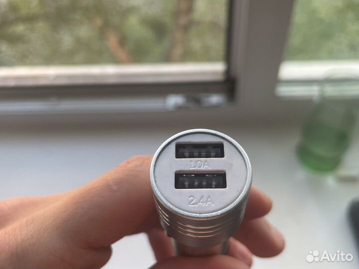 Зарядное устройство в прикуриватель