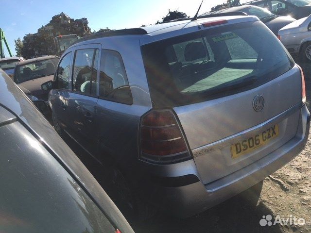 Разбор на запчасти Opel Zafira B