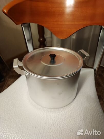 Кастрюля алюминиевая