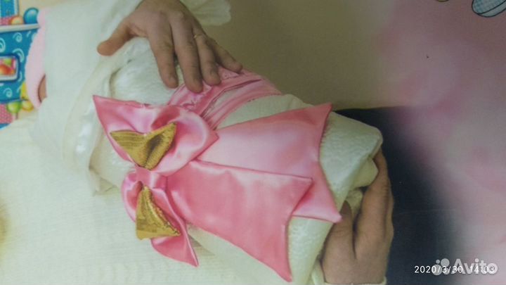 Бант на конвкрт на выписку