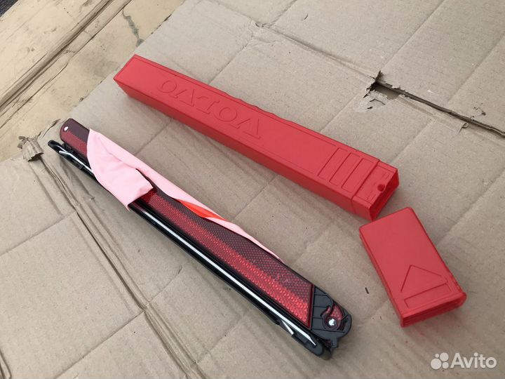 Знак аварийной остановки Volvo C30 I рестайлинг (2