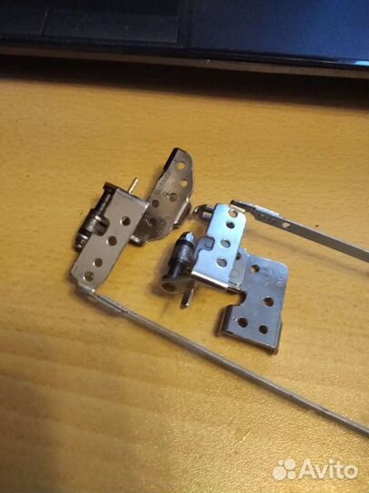 Петли Samsung NP355V5C, NP350V5C, NP355