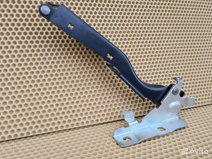 Петля капота передняя левая Infiniti Fx Qx70 S51