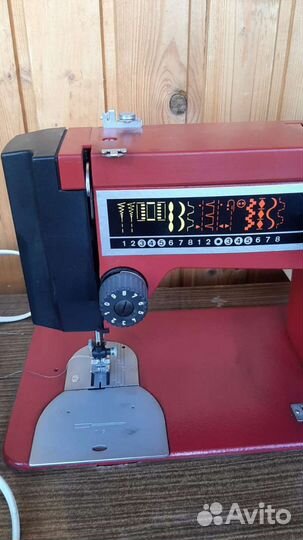 Швейная машинка naumann