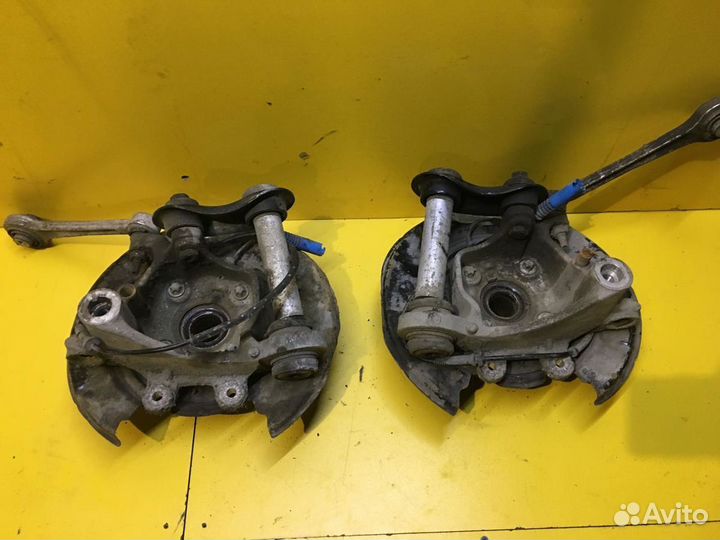 Кулак поворотный BMW 5-Series E39 1995–2000