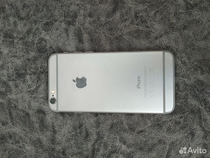 Телефон iPhone 6