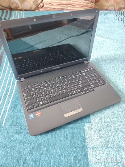 Ноутбук samsung r525